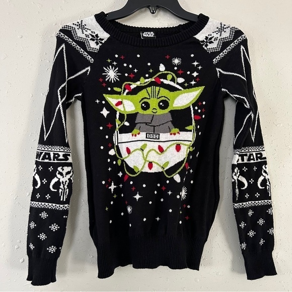 🦋 Star Wars Baby Yoda Grogu Holiday Christmas Winter Sweater XS Mandalorian - Picture 1 of 7
